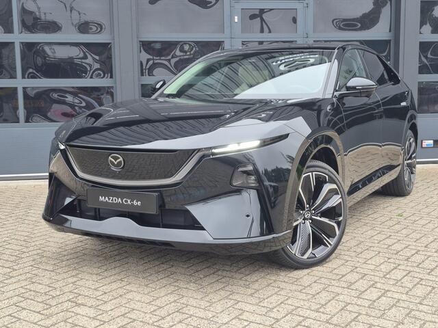 Mazda CX-6e Takumi 78 kWh | PANO DAK | BEIGE LEDER | ELEKTRISCH VERSTELBARE STOELEN | GRATIS TREKHAAK! T.W.V. ¤ 1695,-
