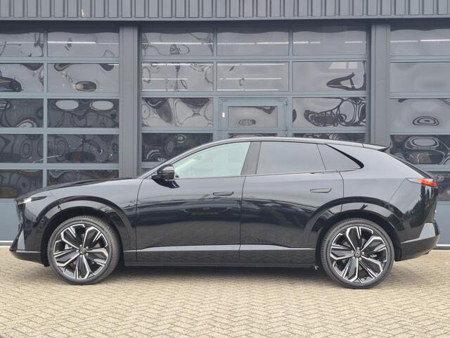 Mazda CX-6e Takumi 78 kWh | PANO DAK | BEIGE LEDER | ELEKTRISCH VERSTELBARE STOELEN | GRATIS TREKHAAK! T.W.V. ¤ 1695,-
