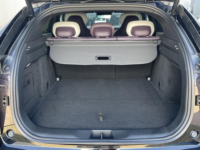 Mazda CX-6e Takumi Plus 78 kWh | DIGITALE SPIEGELS | PANO DAK | STOEL + STUURVERWARMING | GRATIS TREKHAAK! T.W.V. ¤ 1695,-