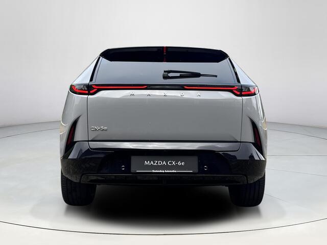 Mazda CX-6e Takumi Plus 78 kWh | NU LEVERBAAR | Digitale Zijspiegels | 21" Velgen | Panorama Dak | Digitale Binnenspiegel | Stoelverwarming/Verkoeling 1e & 2e Zitrij | Stuurverwarming |