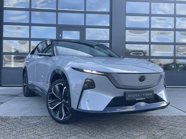 Mazda CX-6e Takumi Plus 78 kWh NAVI | APPLE CARPLAY / ANDROID | PANORMADAK | 360 GR CAMERA | LEDER INTERIER MET STOEL KOEL/VERWARMING | 21 INCH LMV HUD |
