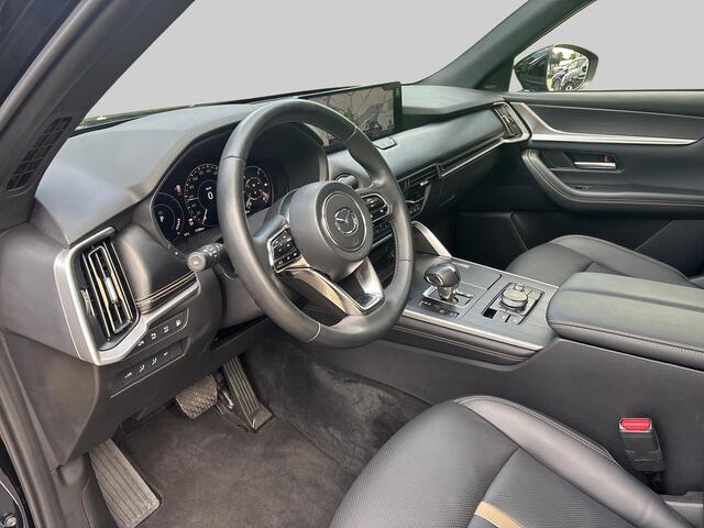 Mazda CX-80 2.5 e-SkyActiv PHEV Homura Plus 7-zitter Uitklapbare trekhaak | klasse III alarm | meest luxe uitvoering Nieuwprijs ¤76.000,-