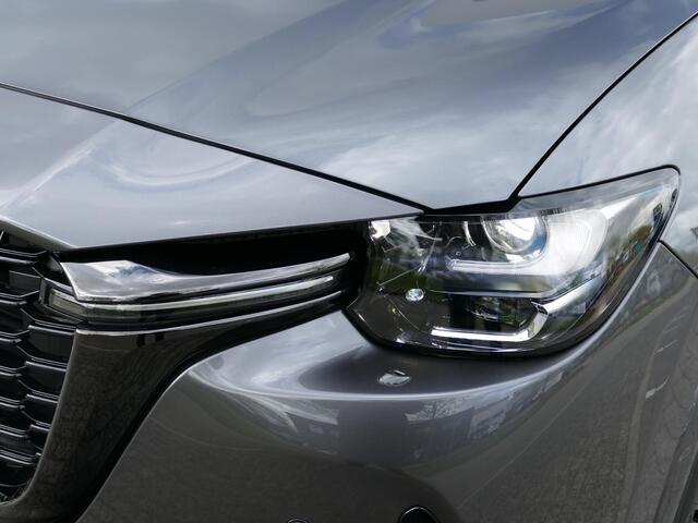 Mazda CX-80 2.5 e-SkyActiv PHEV Homura Plus | Trekhaak | Verlichtten dorpelbeschermers | Aluminium Pedalenset | RIJKLAARPRIJS!