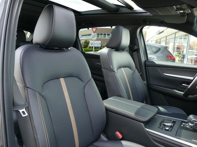 Mazda CX-80 2.5 e-SkyActiv PHEV Homura Plus | Trekhaak | Verlichtten dorpelbeschermers | Aluminium Pedalenset | RIJKLAARPRIJS!