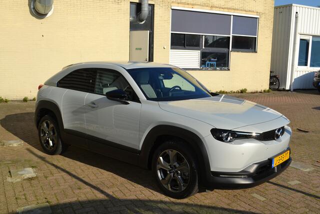 Mazda MX-30 e-SkyActiv 145 First Edition 36 kWh ¤ 2.000,- Subsidie mogelijk !!