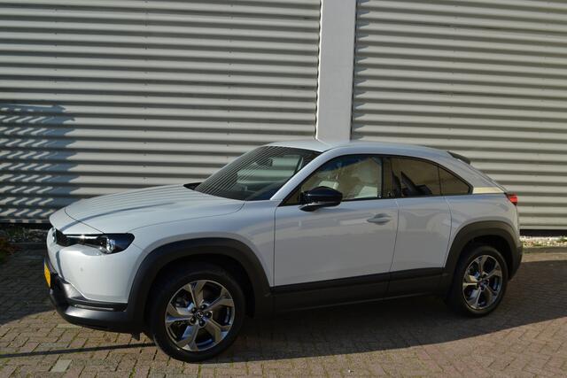 Mazda MX-30 e-SkyActiv 145 First Edition 36 kWh ¤ 2.000,- Subsidie mogelijk !!