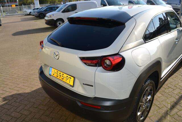 Mazda MX-30 e-SkyActiv 145 First Edition 36 kWh ¤ 2.000,- Subsidie mogelijk !!