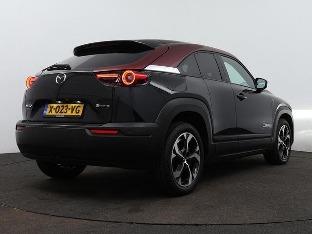 Mazda MX-30 e-SkyActiv R-EV 170 Edition R | Head up Display | Parkeersensoren | 360 Camera | Navigatie | Panorama/schuifdak |