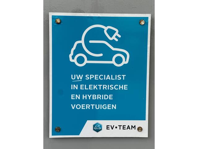 Mazda MX-30 e-SkyActiv 145 Lux.