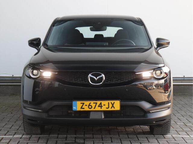 Mazda MX-30 e-SkyActiv R-EV 170 Prime-line 170pk | Camera | Navigatie | Head-up display | NL-auto | BTW-auto | Fabrieksgarantie tot 26-04-2030 of eerder 150.000km