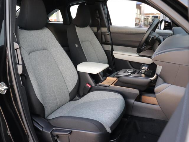 Mazda MX-30 e-SkyActiv R-EV 170 Prime-line 170pk | Camera | Navigatie | Head-up display | NL-auto | BTW-auto | Fabrieksgarantie tot 26-04-2030 of eerder 150.000km