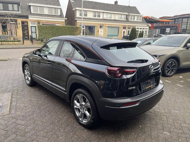 Mazda MX-30 E-Skyactiv EV 145 Exclusive-line Head up display/Navi/Dode hoek sensor.
