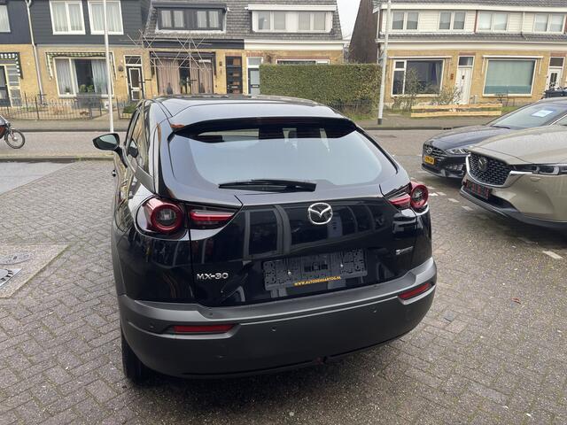 Mazda MX-30 E-Skyactiv EV 145 Exclusive-line Head up display/Navi/Dode hoek sensor.
