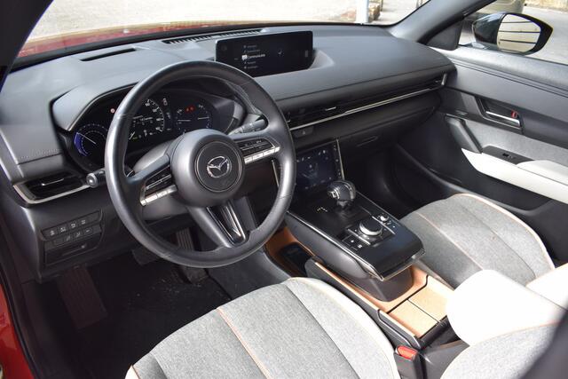 Mazda MX-30 e-SkyActiv 145 Luxury 36 kWh - Dealer onderhouden - Schuifdak