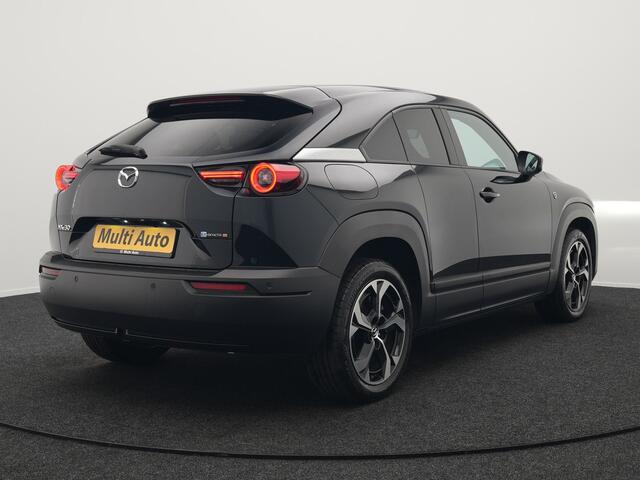 Mazda MX-30 e-SkyActiv R-EV 170 Makoto Plug In Hybrid PHEV | Schuifdak | Adaptive Cruise | 360 Camera | Head Up | BOSE Sound | Keyless | Apple Carplay | Sportstoelen Verwarmd | 18 " L.M |