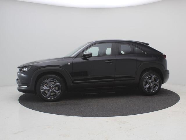 Mazda MX-30 e-SkyActiv R-EV 170 Exclusive-line AUTOMAAT / Plug-in-Hybride / 1ste Eigenaar / Historie aanwezig / HUD Display / Adaptieve Cruise Control / All seasonbanden / Navigatie / Stoel & Stuurwiel verwarming / Full Option /