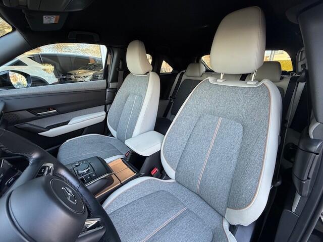 Mazda MX-30 e-SkyActiv 145 Advantage 36 kWh - HUD | Memory | Camera | Carplay | Stoel/stuurverw. | All Season