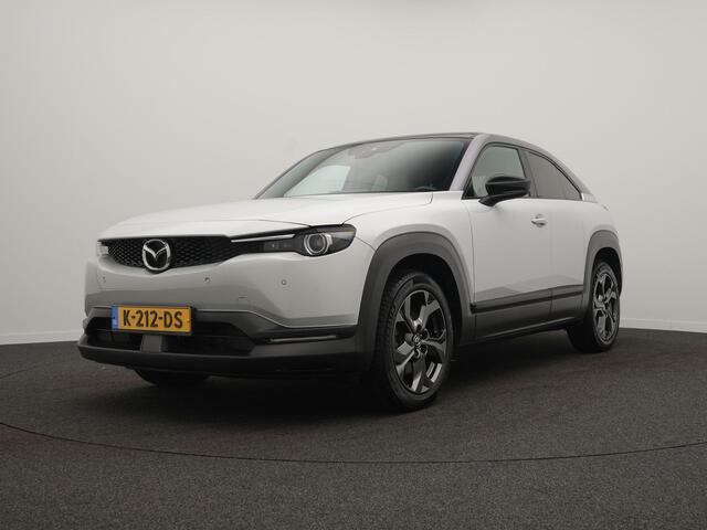 Mazda MX-30 e-SkyActiv 145 First Edition 36 kWh - SOH 92,4% - RIJKLAARPRIJS - Volledig Elektrisch! - All Seasonbanden - Achteruitrijcamera - Adaptive Cruise Control - Head-up Display