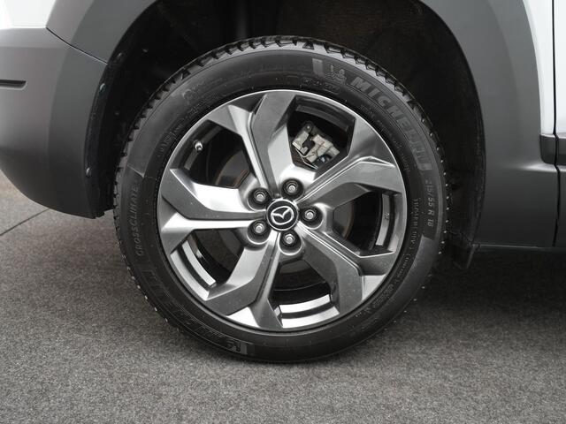 Mazda MX-30 e-SkyActiv 145 First Edition 36 kWh - SOH 92,4% - RIJKLAARPRIJS - Volledig Elektrisch! - All Seasonbanden - Achteruitrijcamera - Adaptive Cruise Control - Head-up Display