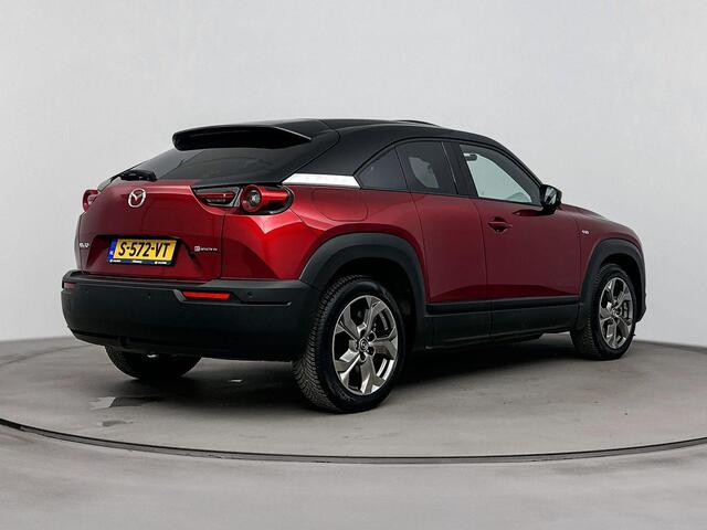Mazda MX-30 e-SkyActiv EV 145 Makoto 36 kWh | Afn. Trekhaak | SOH 94.8% | All seaonbanden | Parkeersensoren |