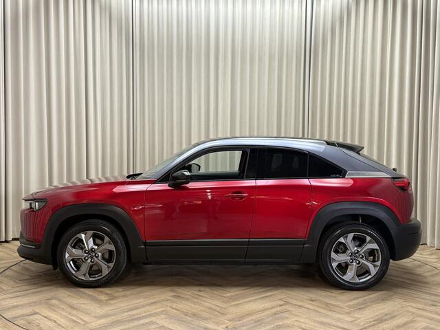 Mazda MX-30 e-SkyActiv 145 First Edition 36 kWh / Navigatie / Head Up / Adaptive / 18" LMV / Stoelverwarming
