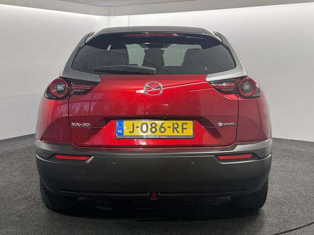 Mazda MX-30 e-SkyActiv 145 First Edition 36 kWh / NL auto / Voll. Historie / 100% electrisch / 1e eig