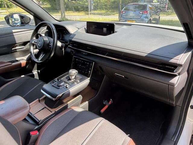Mazda MX-30 e-SkyActiv EV 145 Makoto 36 kWh 1e Eig., NL-Auto, Deasler Onderh., Schuifdak, Navigatie, Apple Carplay/ Android Auto, 360 Camera, Bose, Keyless Entry, Ad. Cruise Controle