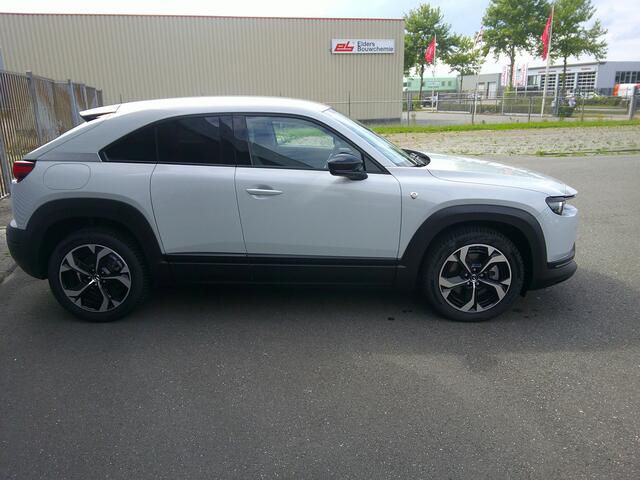 Mazda MX-30 e-SkyActiv R-EV 170 Advantage Hybride Staat in Hoogeveen