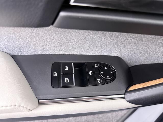 Mazda MX-30 e-SkyActiv 145 Advantage 36 kWh | Stoelgeheugen | Camera | Navigatie | Head-up Display | Stoelverwarming |