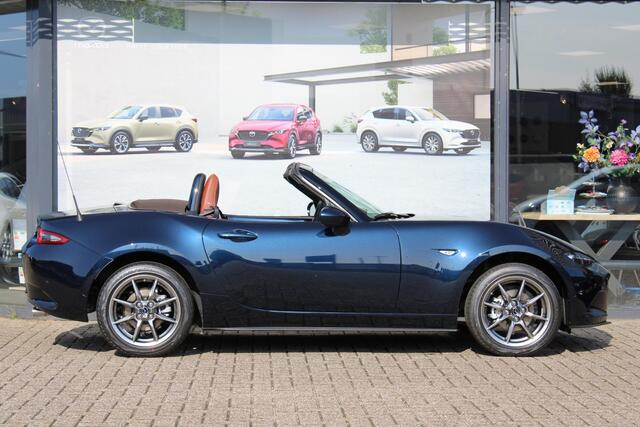 Mazda MX-5 1.5 SkyActiv-G 132 Kazari , Voorraadvoordeel ¤ 4.645,- , Gewrapped in de kleur Brittish Racing Green Gloss, Nieuwe Auto, Direct Leverbaar!