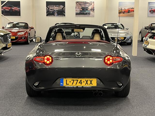 Mazda MX-5 ND Roadster 2.0 SkyActiv-G 160PK Sakura Limited Bose Leder PDC Apple CarPlay
