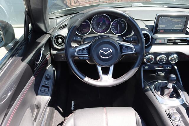 Mazda MX-5 RF 2.0 SkyActiv-G 160 GT-M | Navigatiesysteem | Bose | Leder | Apple Carplay | Stoelverwarming | Dodehoekassistent | Cruise Control | Elek. Clima |