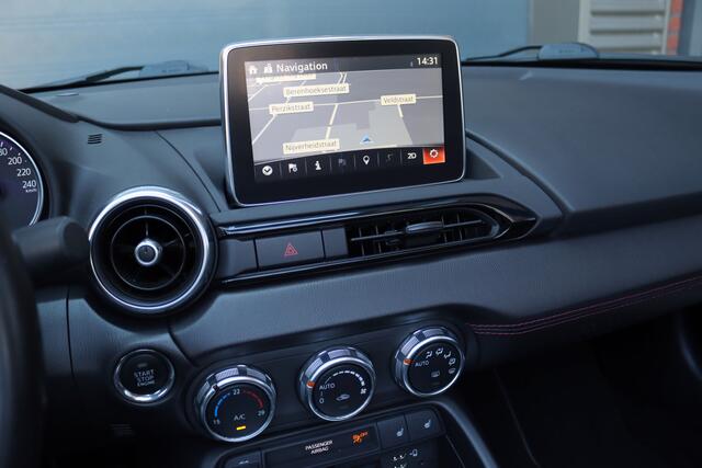 Mazda MX-5 RF 2.0 SkyActiv-G 160 GT-M | Navigatiesysteem | Bose | Leder | Apple Carplay | Stoelverwarming | Dodehoekassistent | Cruise Control | Elek. Clima |