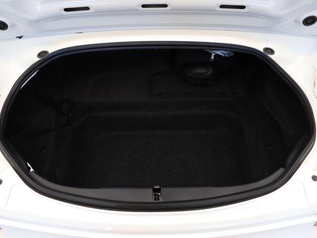 Mazda MX-5 RF 2.0 SkyActiv-G 184 GT-M | Snowflake White Pearl | Automaat | RF (hardtop cabrio) | GT-M | Apple-carplay & android auto |