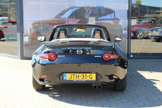 Mazda MX-5 1.5 SkyActiv-G 132 Kazari ,¤8.239,= demokorting Leder, Bose, Camera, Cruise, Clima, Navi, Stoelverwarming, LMV 16 Inch, PDC, BSM
