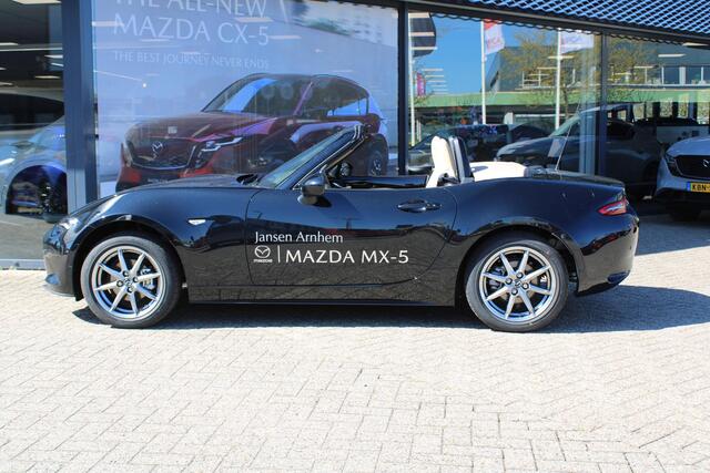 Mazda MX-5 1.5 SkyActiv-G 132 Kazari ,¤8.239,= demokorting Leder, Bose, Camera, Cruise, Clima, Navi, Stoelverwarming, LMV 16 Inch, PDC, BSM