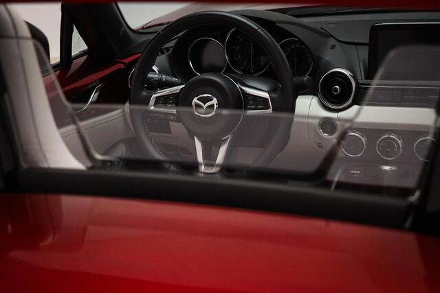 Mazda MX-5 RF 2.0 SkyActiv-G 184 Kizuna | SPORT PACK | LEDER | STOELVERWARMING | DAB | APPLE | CAMERA