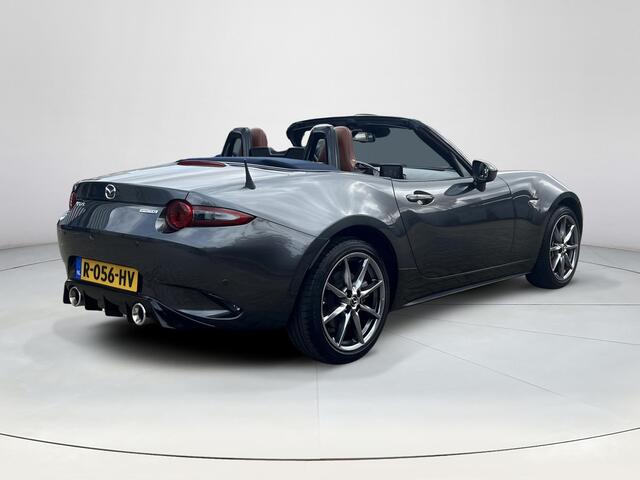 Mazda MX-5 2.0 SkyActiv-G 184 Luxury | Cruise Control | Apple Carplay / Android Auto | Navigatie Systeem | BOSE Premium Audio | Stoel Verwarming | Sportuitlaat | LED-Verlichting | 17 Inch Velgen |