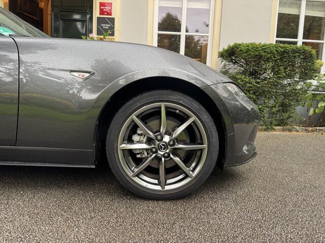 Mazda MX-5 2.0 SkyActiv-G 184 Sakura, Camera