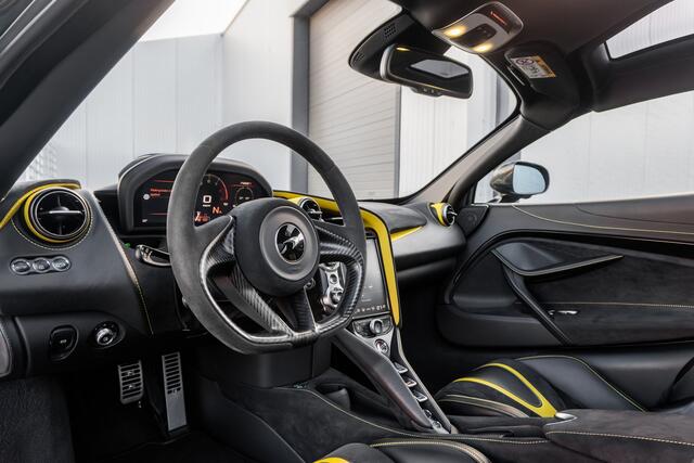 Mclaren 720S 4.0 V8 Performance - Onyx Black - Carbon