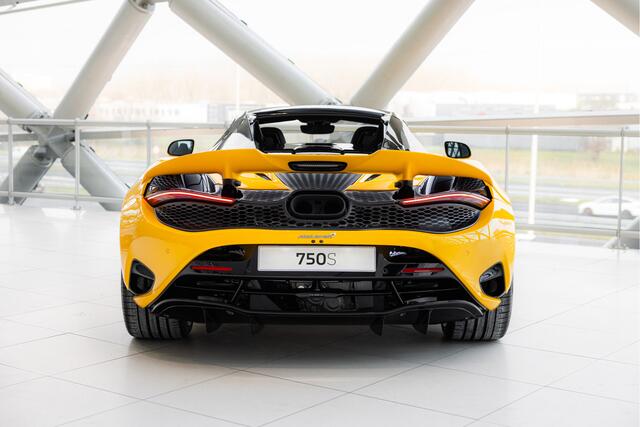 Mclaren 750S Spider 4.0 V8 | Volcano Yellow | Electrochromic Roof | Black Pack |