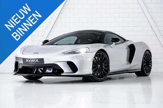 mclaren-gt-4.0-v8-l-bower-&-wilkins