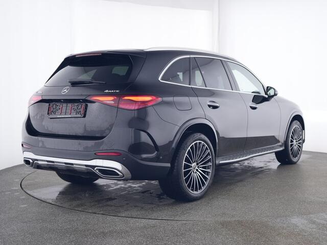 Mercedes-Benz 300 GLC- e 4MATIC AMG Plug-In Hybride | Edition AMG-Line | Burmester | Night Pakket | Alarm | Digitaal Koplampen | Panorama Schuif-Kanteldak | Distronic | Head-up Display | Inclusief 24 maanden MB Certified garantie voor Europa.