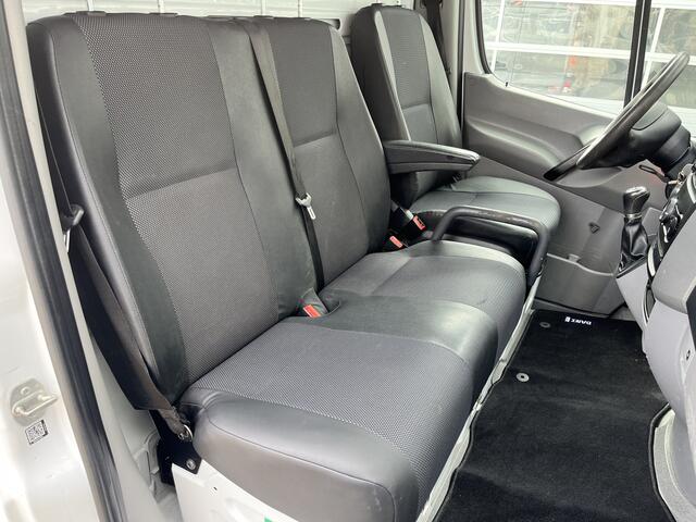 Mercedes-Benz 311 CDI Sprinter 2.2 366 Hiab 009 Laadkraan Airco Trekhaak 2000kg 3-Persoons Camera Ex gemeente Kraan Autolaadkraan Gereedschapskist Open laadbak Pick-up p-up Euro 6 ( EX gemeinde )