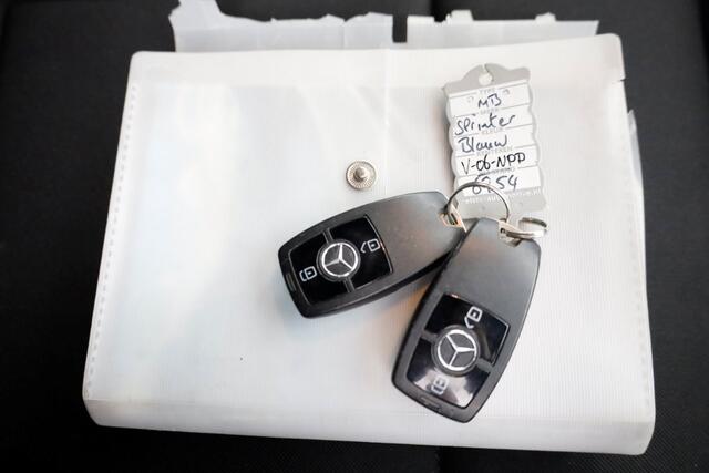 Mercedes-Benz 311 CDI Sprinter 115pk L2H2 Airco/CarPlay 12-2018