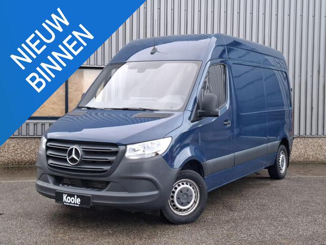 Mercedes-Benz 311 CDI Sprinter GB L2 FWD Functional 3.5T / AIRCO / CAMERA / 3 ZITS / DEALER ONDERHOUDEN / NAVI
