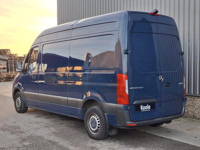Mercedes-Benz 311 CDI Sprinter 2.2 L2H2 / AIRCO / CAMERA / 3 ZITS / DEALER ONDERHOUDEN / NAVI