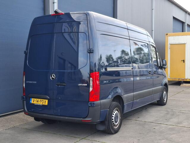 Mercedes-Benz 311 CDI Sprinter 2.2 L2H2 - WDB9106331P133346 poetsen en foto's maken