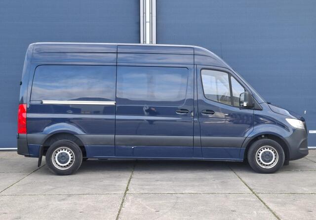 Mercedes-Benz 311 CDI Sprinter 2.2 L2H2 - WDB9106331P133346 poetsen en foto's maken