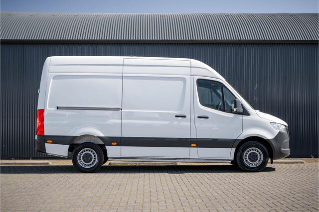 Mercedes-Benz 311 CDI Sprinter L2H2 | Volledig Ingericht | Mbux | Camera | Navi | Climatronic